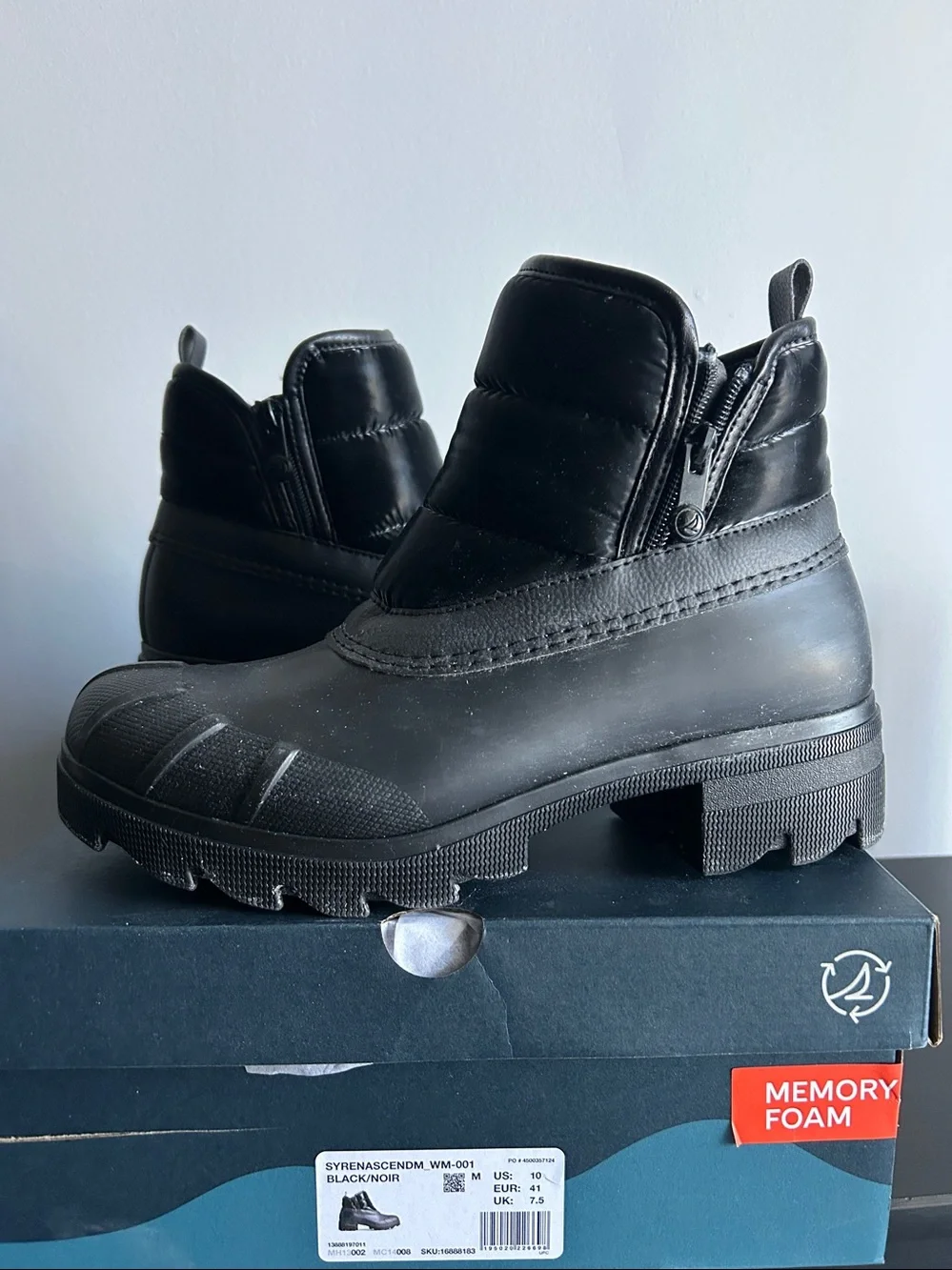 Sperry Syren Ascend Round Toe Boots Size: 10M Black Like New.